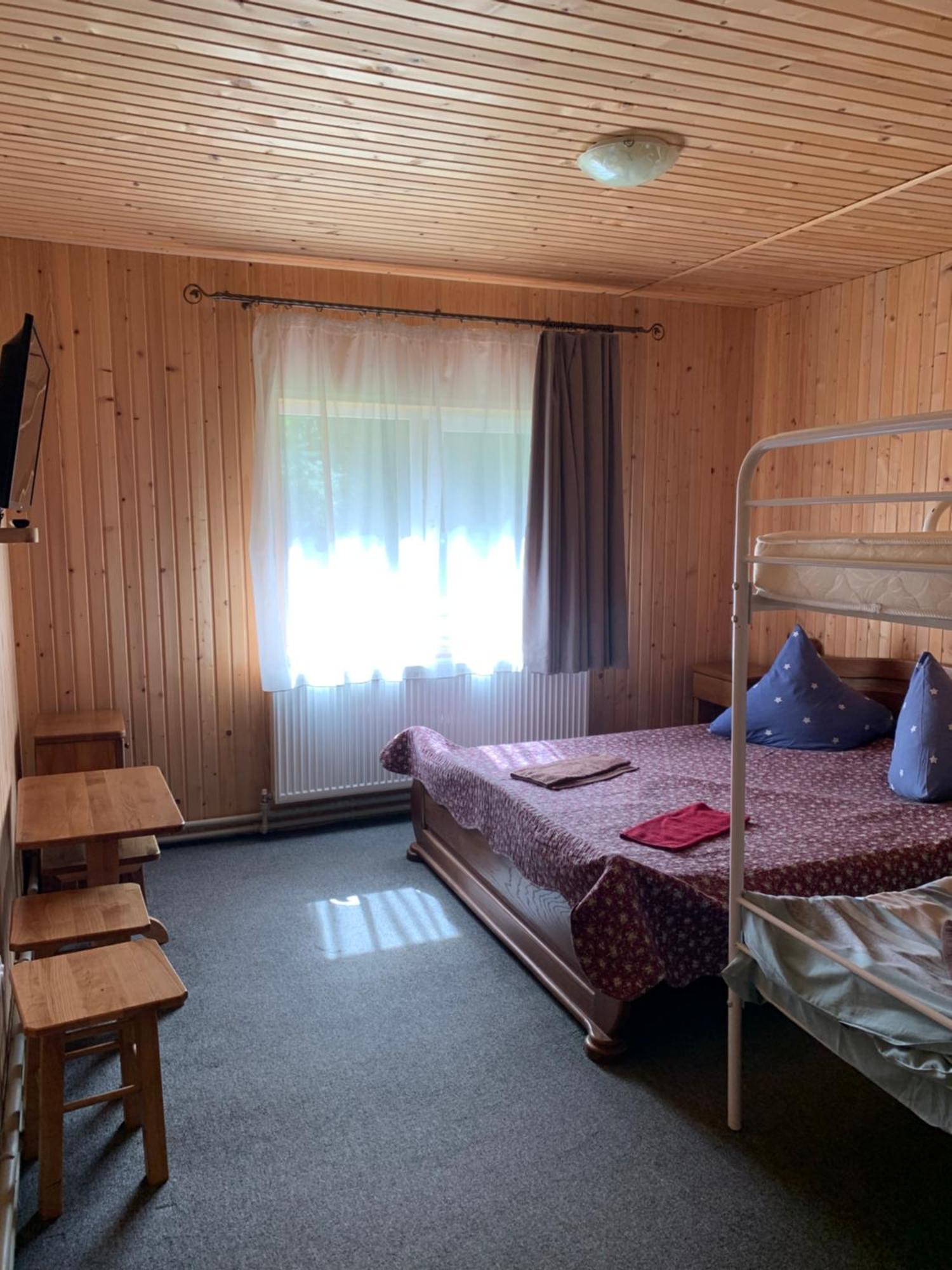 Hotel Novoe Shale Jablunicja Kültér fotó
