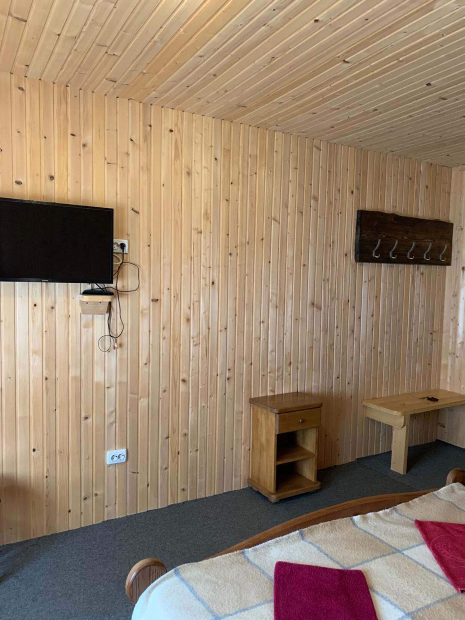 Hotel Novoe Shale Jablunicja Kültér fotó