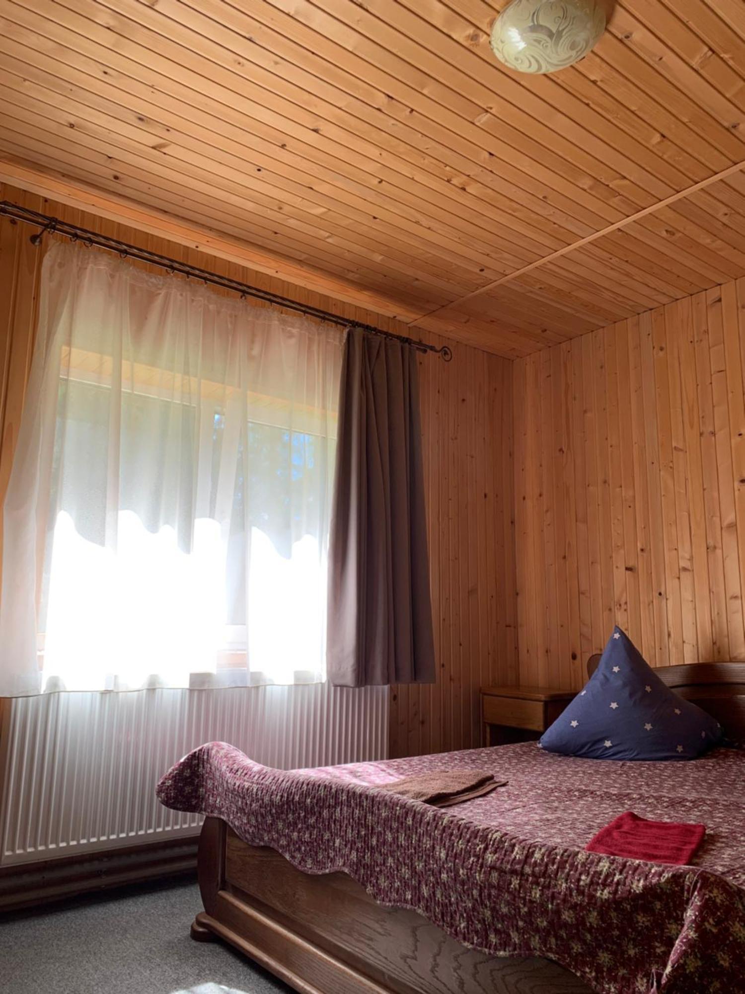 Hotel Novoe Shale Jablunicja Kültér fotó