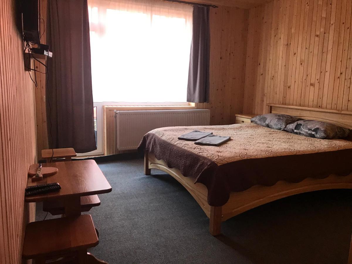 Hotel Novoe Shale Jablunicja Kültér fotó